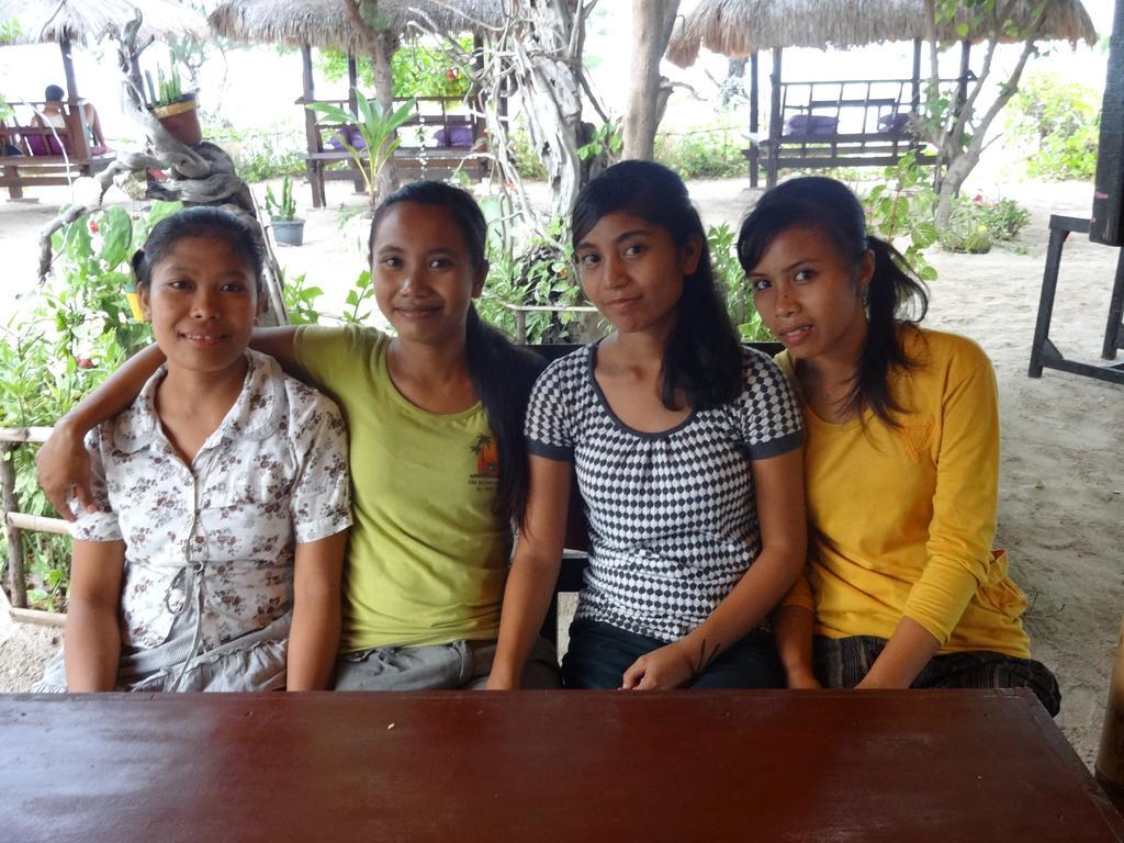Ana Warung & Bungalows Gili Meno Buitenkant foto